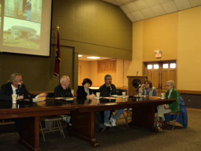 Native History Association President Pat Cummins gives his report to the Tennessee Archaeological Advisory Council